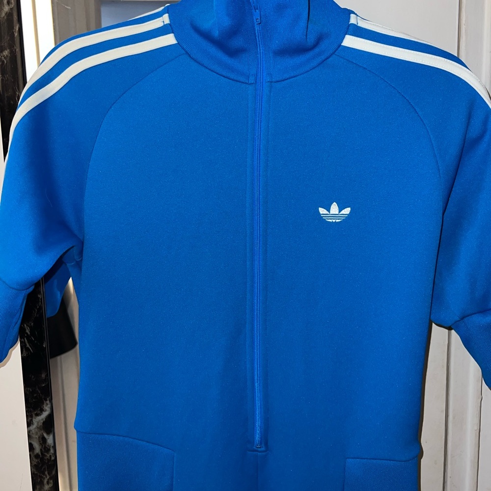 Women’s Adidas royal blue jumper M
